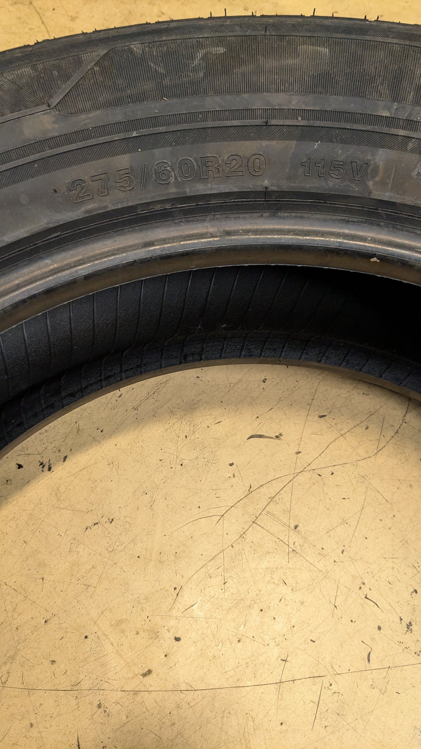 ARROYO ECO PRO H/T BSW P 275 60 20 115V ALL SEASON TIRE AEP040