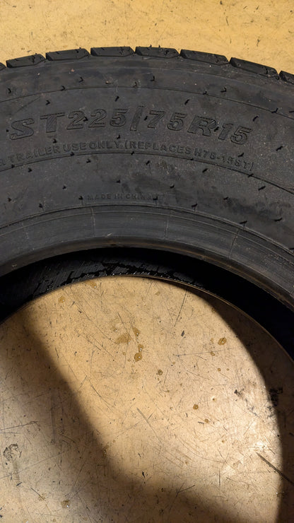 CARLSTAR RADIAL TRAIL HD BSW ST 225 75 15 6PLY ALL SEASON TIRE 6H0460