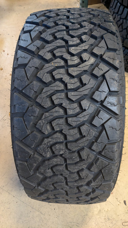 VENOM POWER TERRA HUNTER X/T BSW LT 35 13.5 22 120Q 10PLY RUGGED TERRAIN TIRE CVPXT01