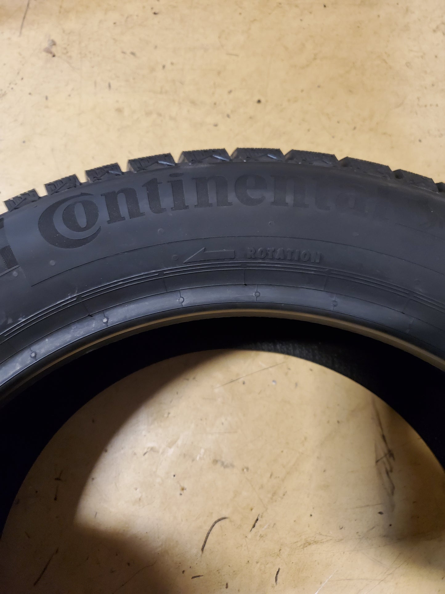 CONTINENTAL VIKINGCONTACT 8 BSW P 205 55 16 94H XL WINTER TIRE 03454710000