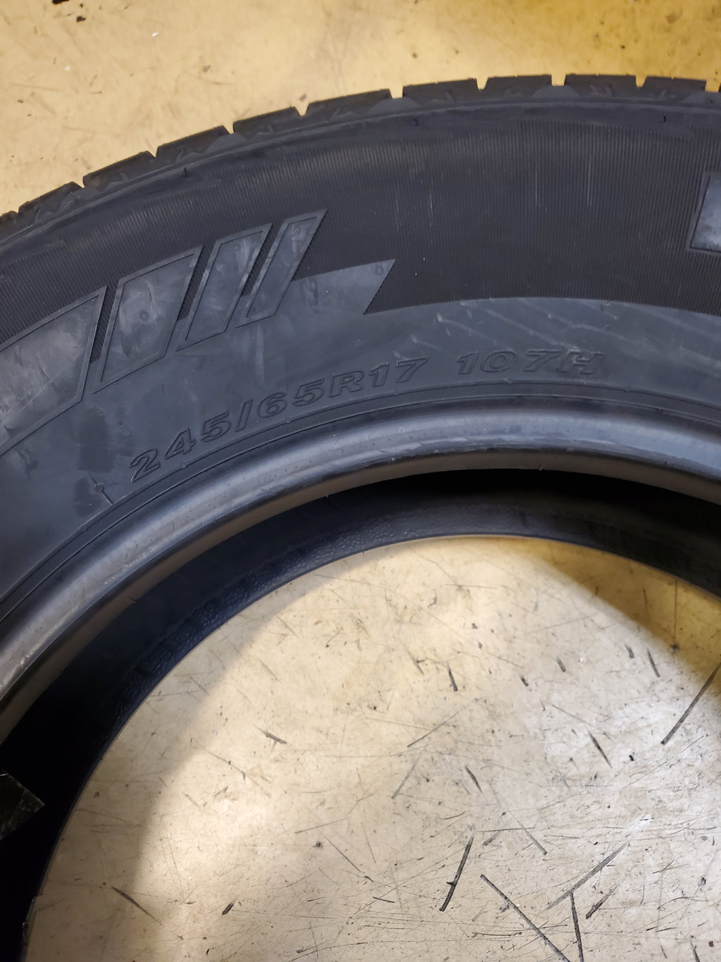 2 NEXEN ROADIAN HTX2 RWL P 245 65 17 107H ALL WEATHER TIRE 17982NXK