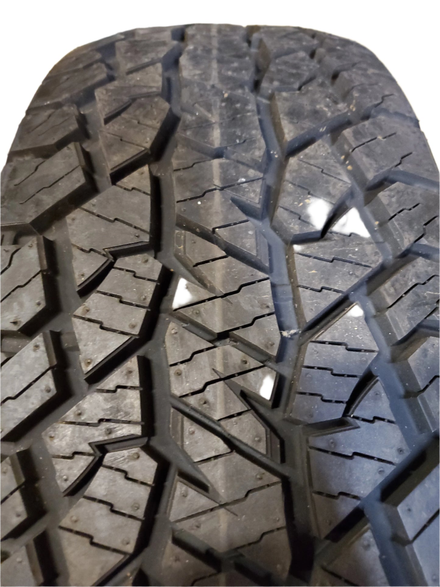 HANKOOK DYNAPRO AT2 RF11 BSW P 255 70 18 113T ALL TERRAIN TIRE 1021536