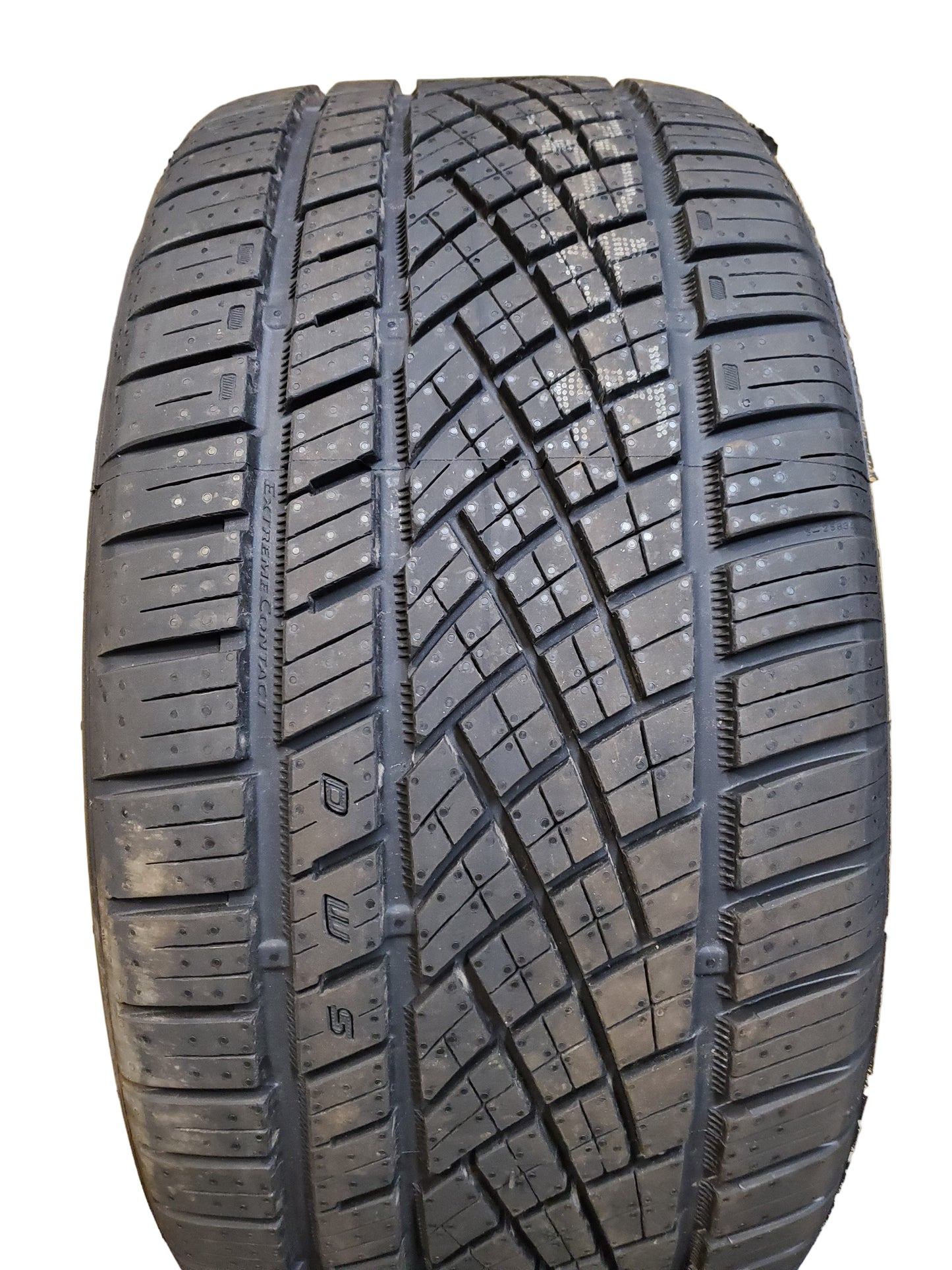 CONTINENTAL EXTREME CONTACT DWS 06 PLUS BSW P 275 40 19 101Y UHP TIRE 15573420000