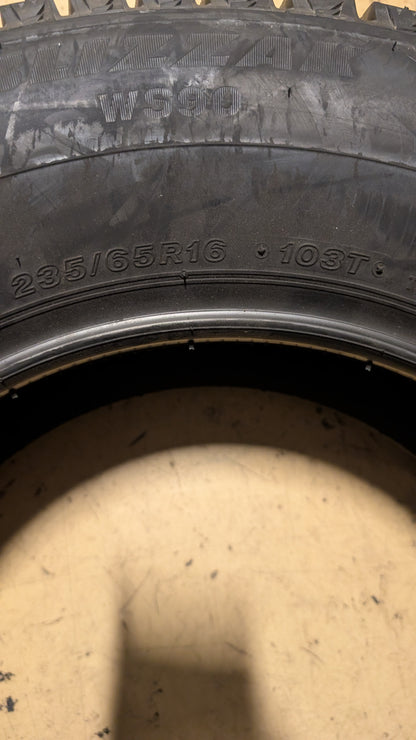 2 BRIDGESTONE BLIZZAK WS90 BSW P 235 65 16 103T WINTER TIRE 001181