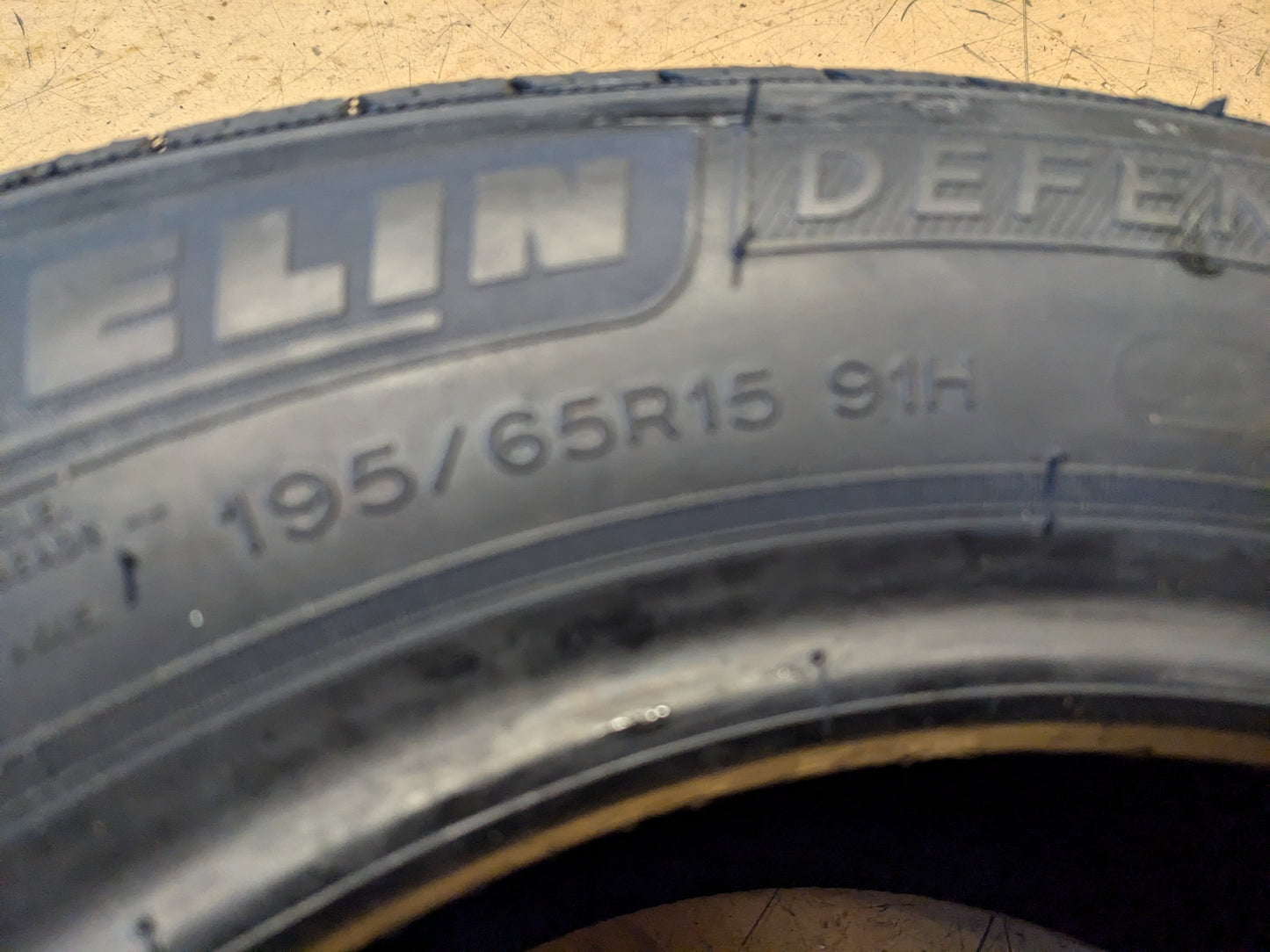 2 MICHELIN DEFENDER T+H BSW P 195 65 15 91H ALL SEASON TIRE 08771