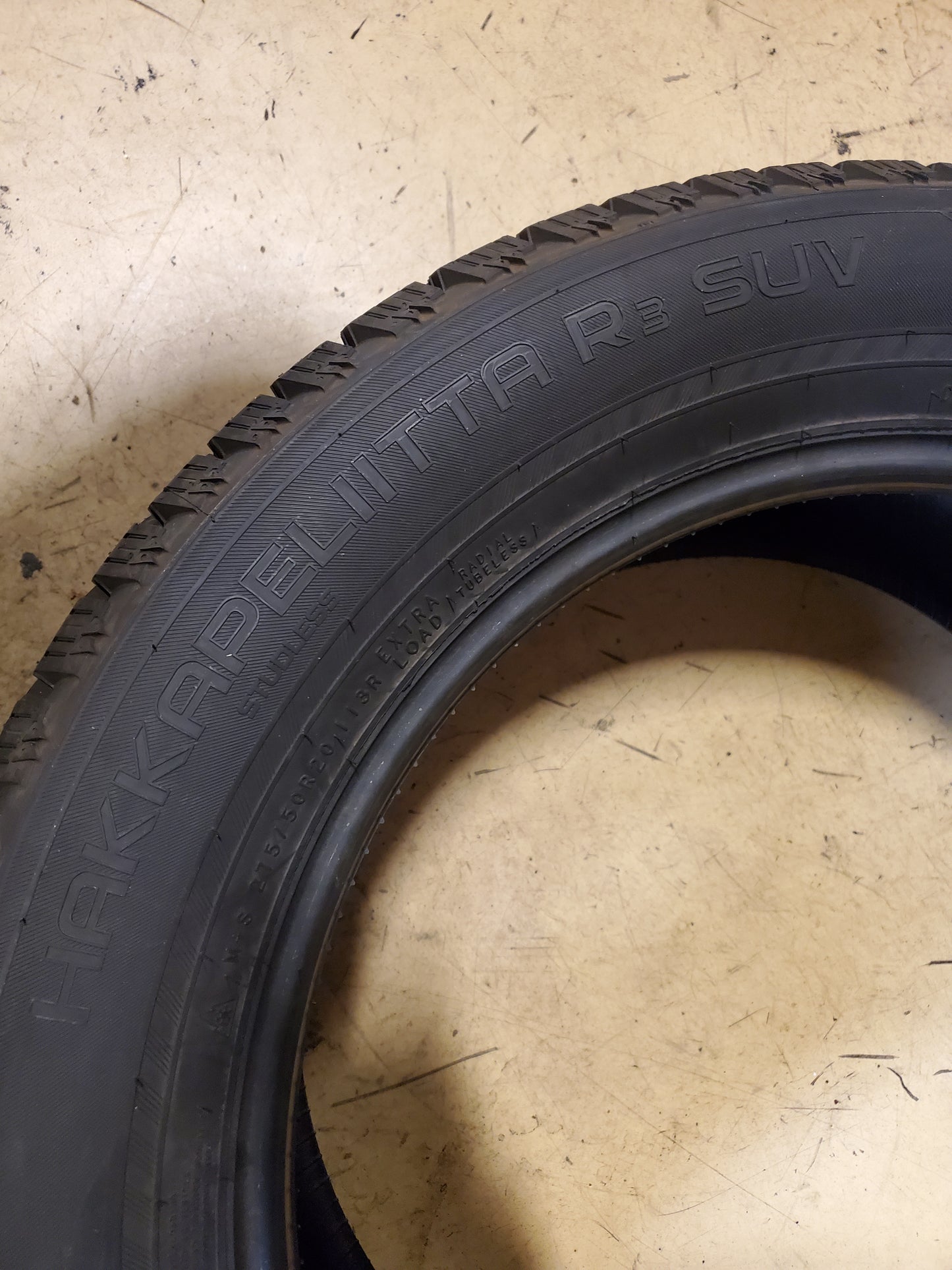2 NOS NOKIAN HAKKAPELIITTA R3 SUV BSW P 275 50 20 113R XL WINTER TIRE T430688