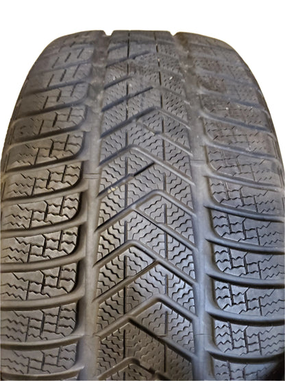 USED OS PIRELLI WINTER SOTTOZERO 3 BSW P 315 30 21 105V WINTER TIRE 2523000