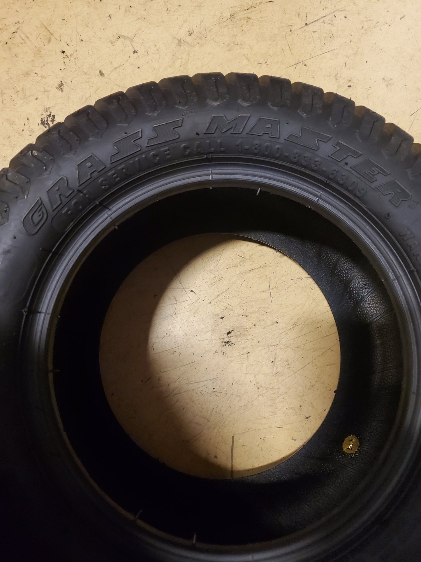 OTR GRASSMASTER BSW 18 8.5 10 4PLY LAWN TIRE T8041885010