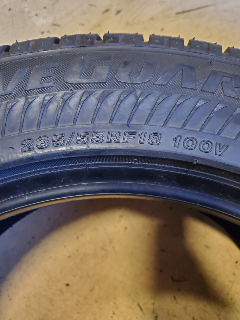 BRIDGESTONE DRIVEGUARD BSW P 235 55 18 100V TOURING TIRE 001222