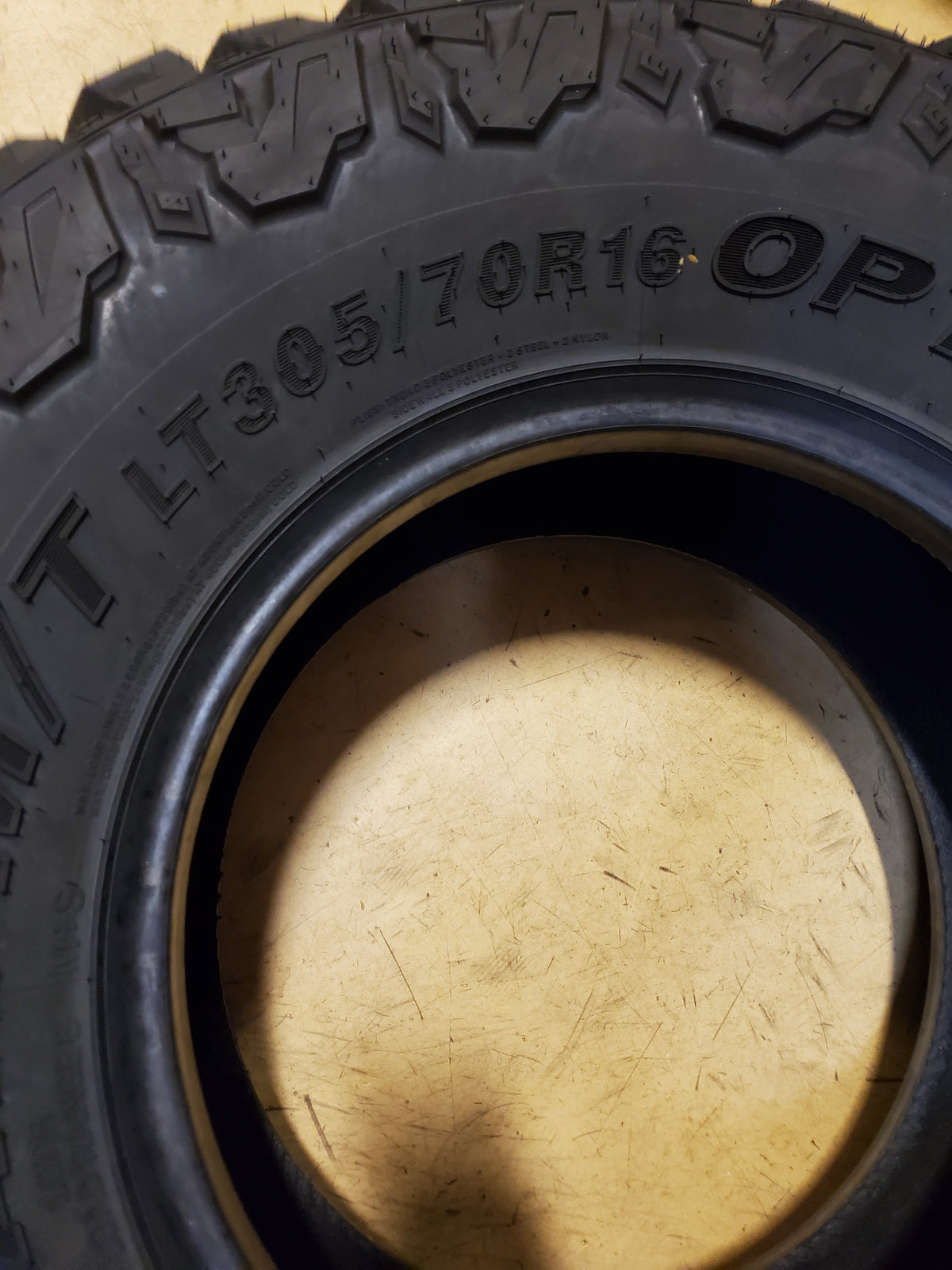 GREEN MAX OPTIMUM SPORT M/T BSW LT 305 70 16 124/121Q MUD TIRE 221012546