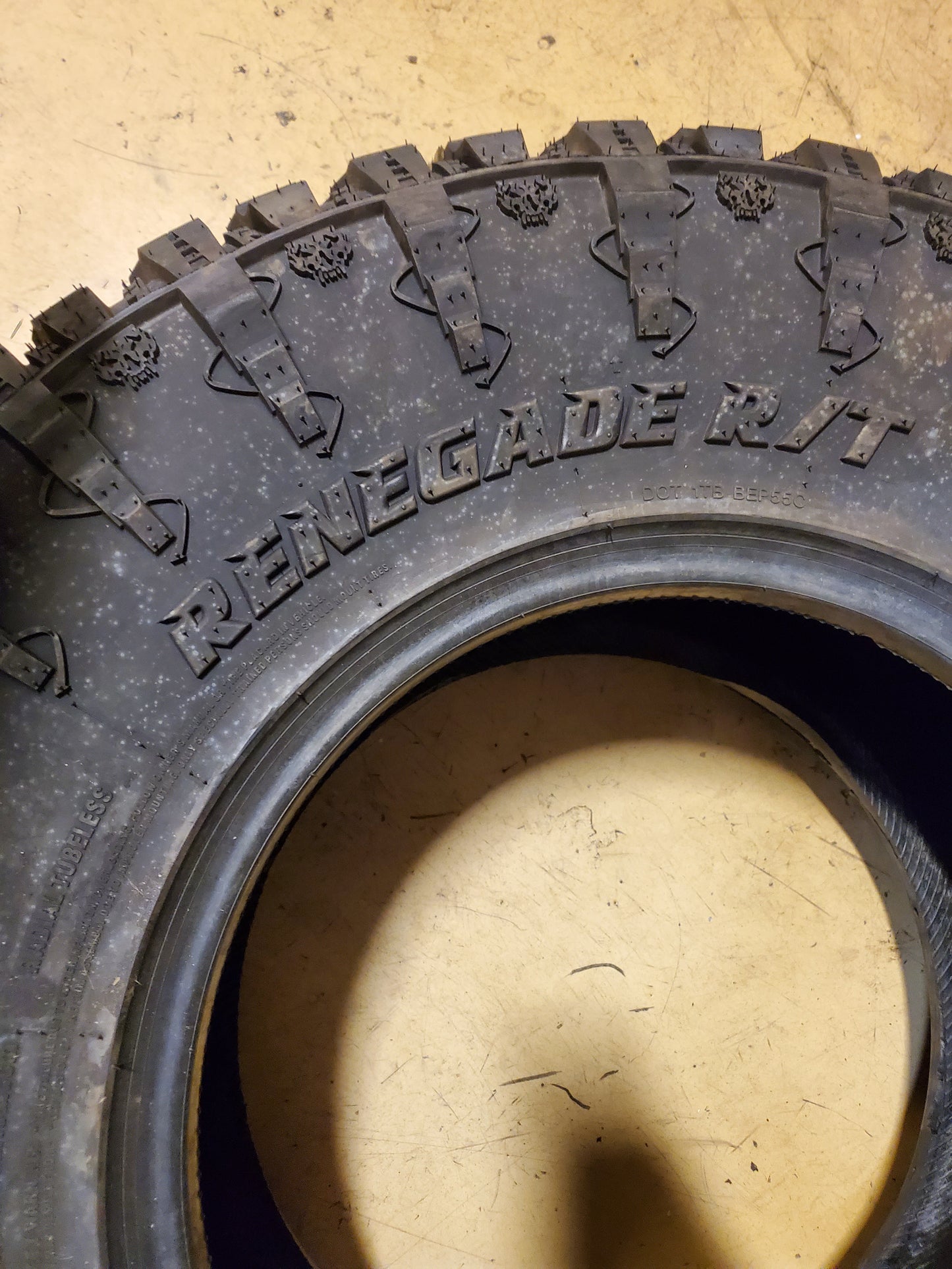 RADAR RENEGADE R/T BSW LT 35 12.5 17 121Q 12PLY RUGGED TIRE RASYTH0115