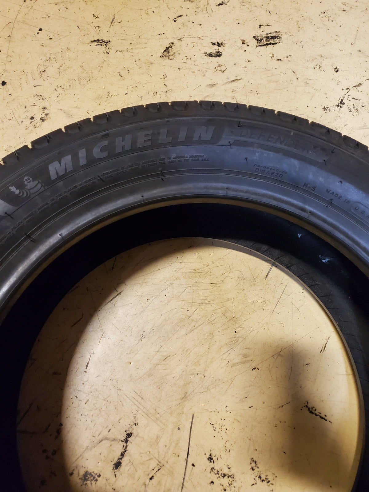 MICHELIN DEFENDER2 BSW P 235 50 18 97R ALL SEASON TIRE 09791