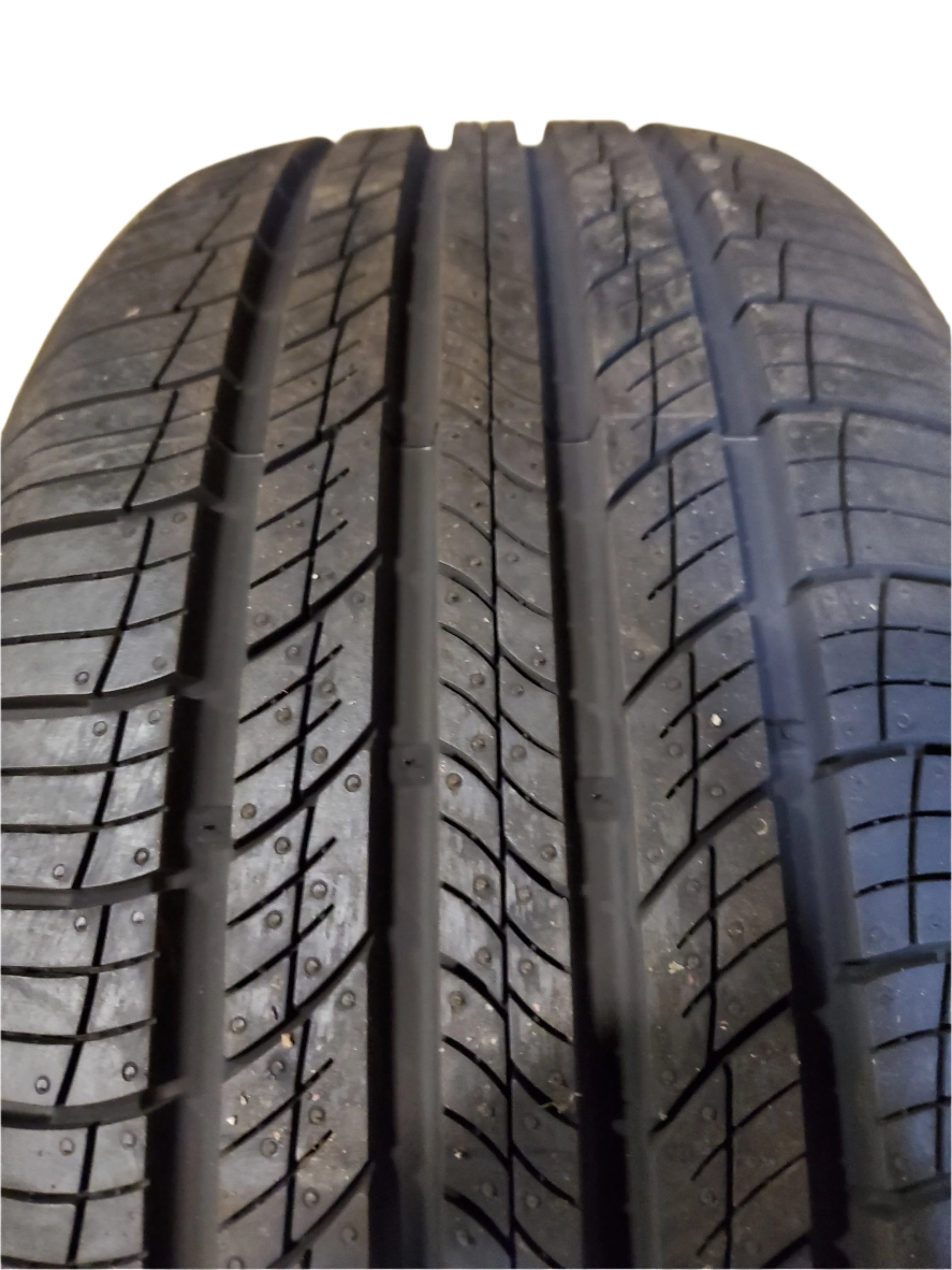 HANKOOK DYNAPRO HP2 BSW P 235 50 19 99V ALL SEASON TIRE 1015269