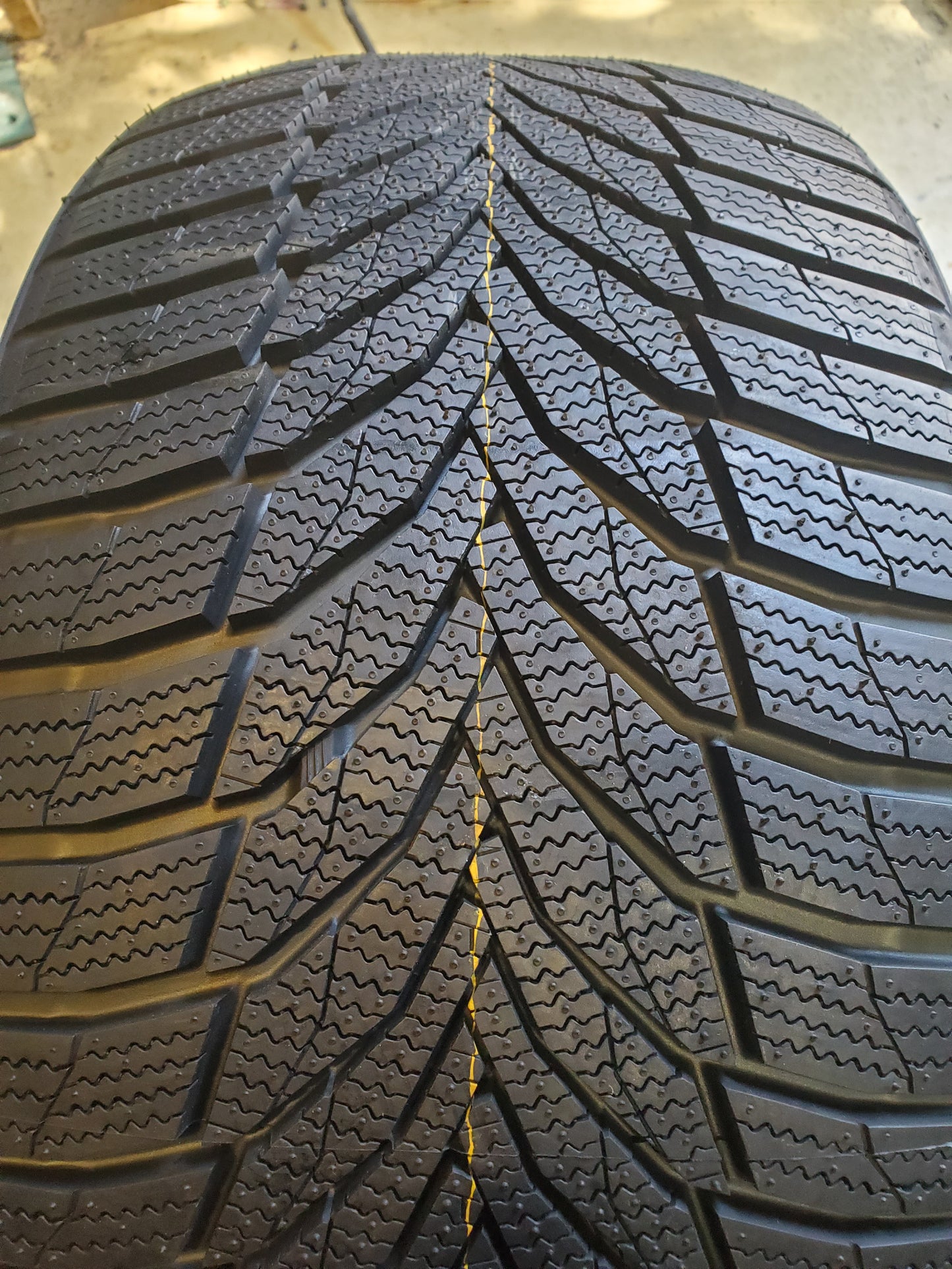 NEXEN WINGUARD SPORT 2 BSW P 255 35 19 96V XL WINTER TIRE 15439NXK