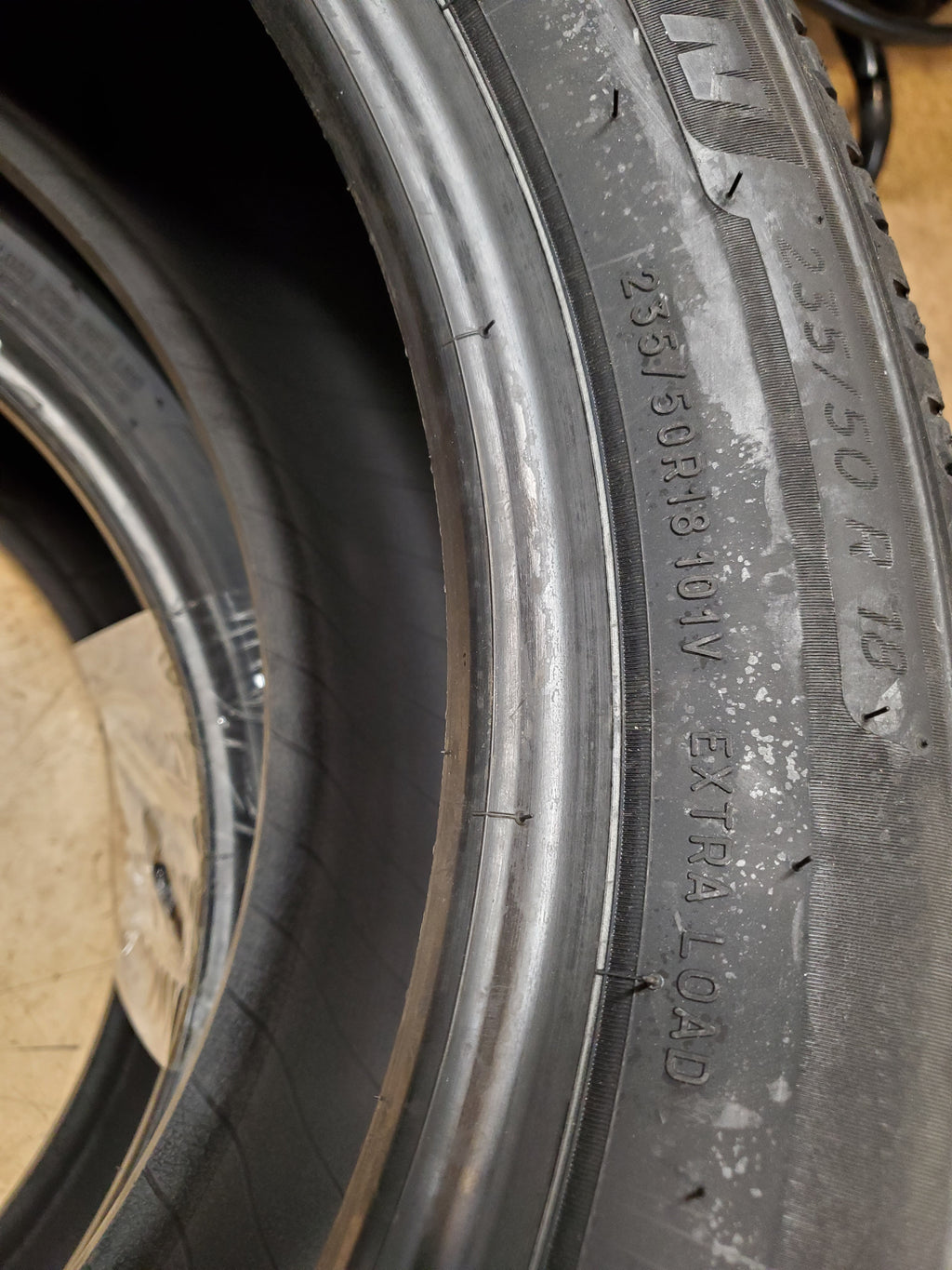 MICHELIN DEFENDER 2 BSW P 235 50 18 101V XL ALL SEASON TIRE 06034