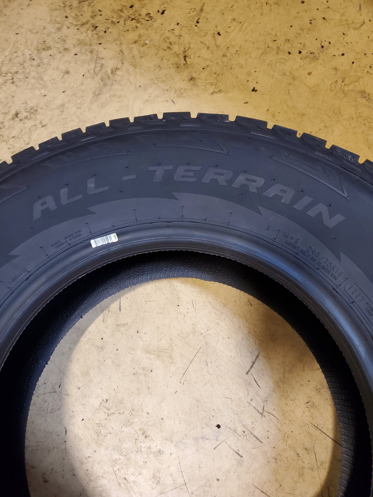 COOPER DISCOVERER ALL-TERRAIN BSW P 245 75 16 111T TIRE 90000097825