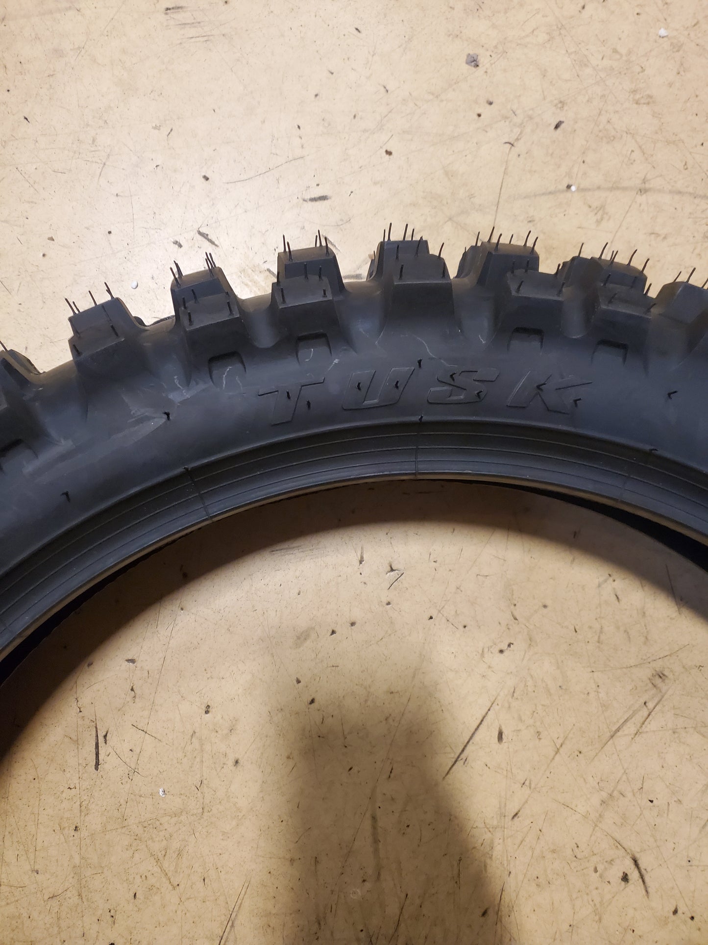 TUSK RECON HYBRID BSW  110 100 18 64M DIRT BIKE TIRE 192591