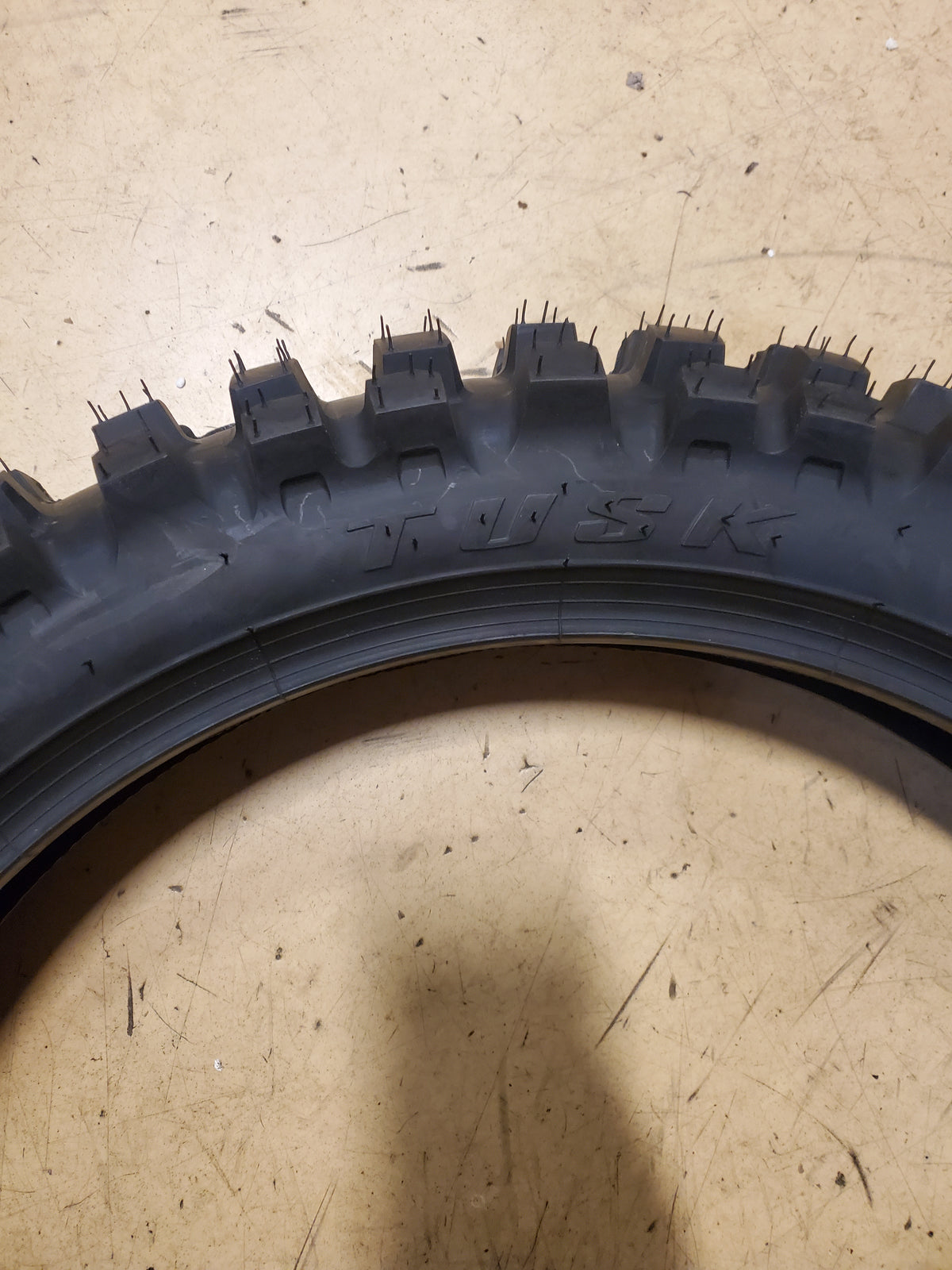 TUSK RECON HYBRID BSW  110 100 18 64M DIRT BIKE TIRE 192591