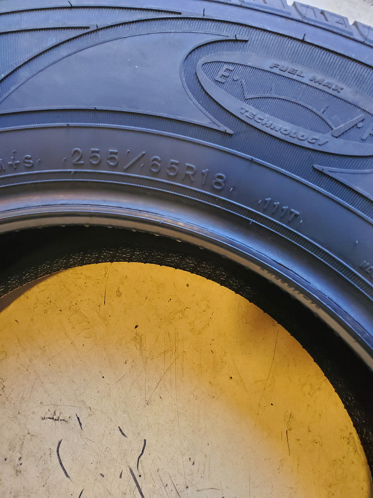 GOODYEAR ASSURANCE CS FUEL MAX BSW P 255 65 18 111T ALL SEASON TIRE 755907383