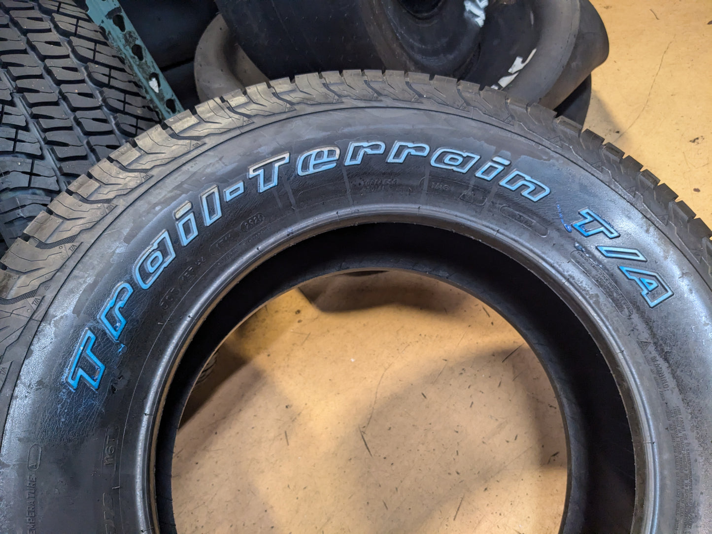 BFGOODRICH TRAIL-TERRAIN T/A OWL P 265 70 18 116T SL ALL TERRAIN TIRE 75198