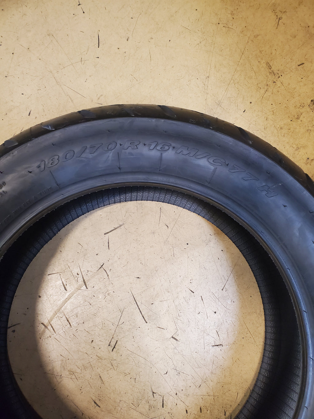 PIRELLI NIGHT DRAGON BSW 180 70 16 77H REAR MOTORCYCLE TIRE 2212300