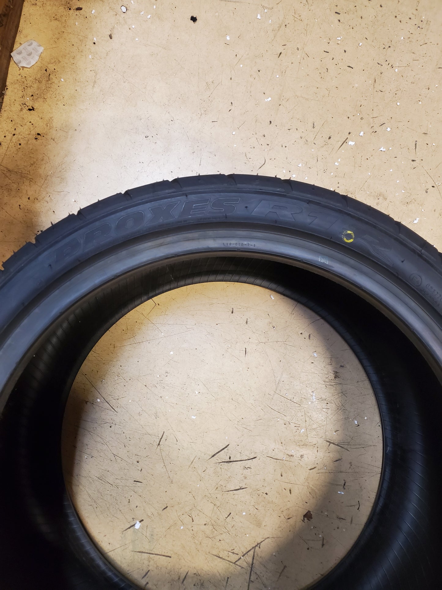 TOYO PROXES R1R BSW P 255 35 18 90W AUTOCROSS TIRE 145090