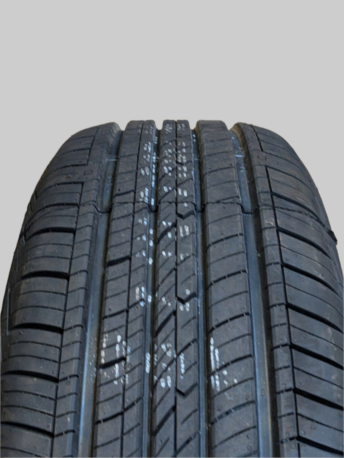NEW COOPER CS5 GRAND TOURING P 235 65 17 104T SL ALL SEASON TIRE  90000020172