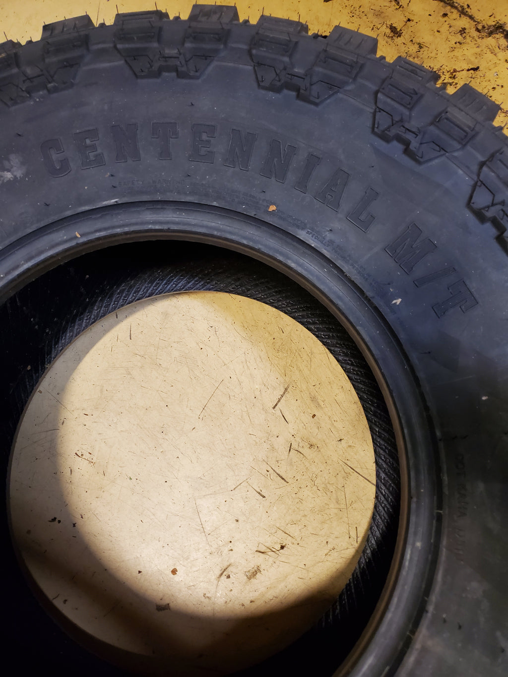 2 CENTENNIAL DIRT COMMANDER M/T BSW LT 35 12.5 17 121Q 12PLY MUD TCD1735125F