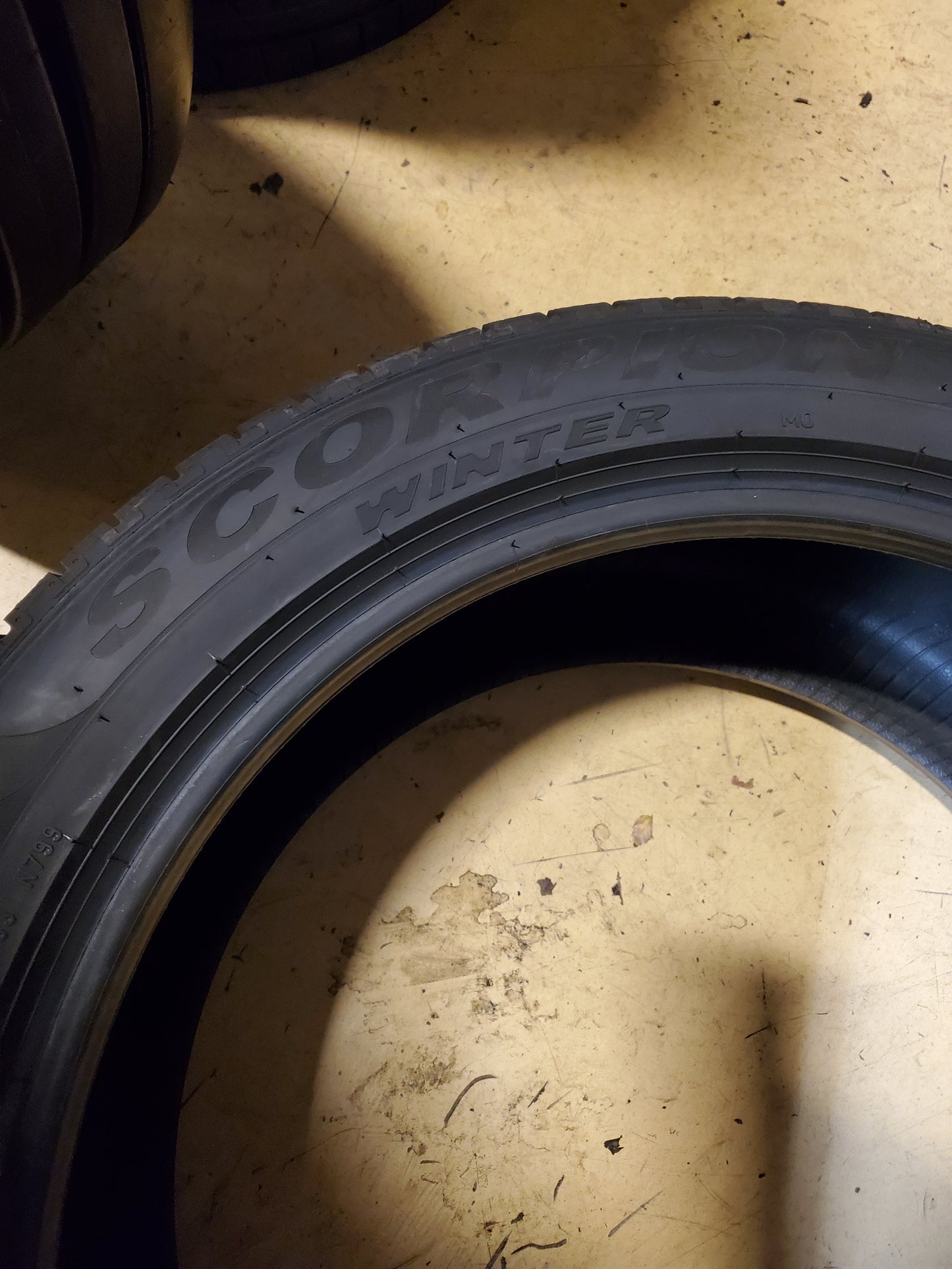 2 PIRELLI SCORPION WINTER MO BSW P 265 45 20 108V XL WINTER TIRE 2179900