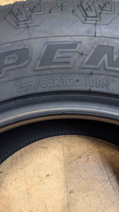 NOS TOYO OPEN COUNTRY AT2 BSW P 255 65 16 109H ALL SEASON TIRE 196570