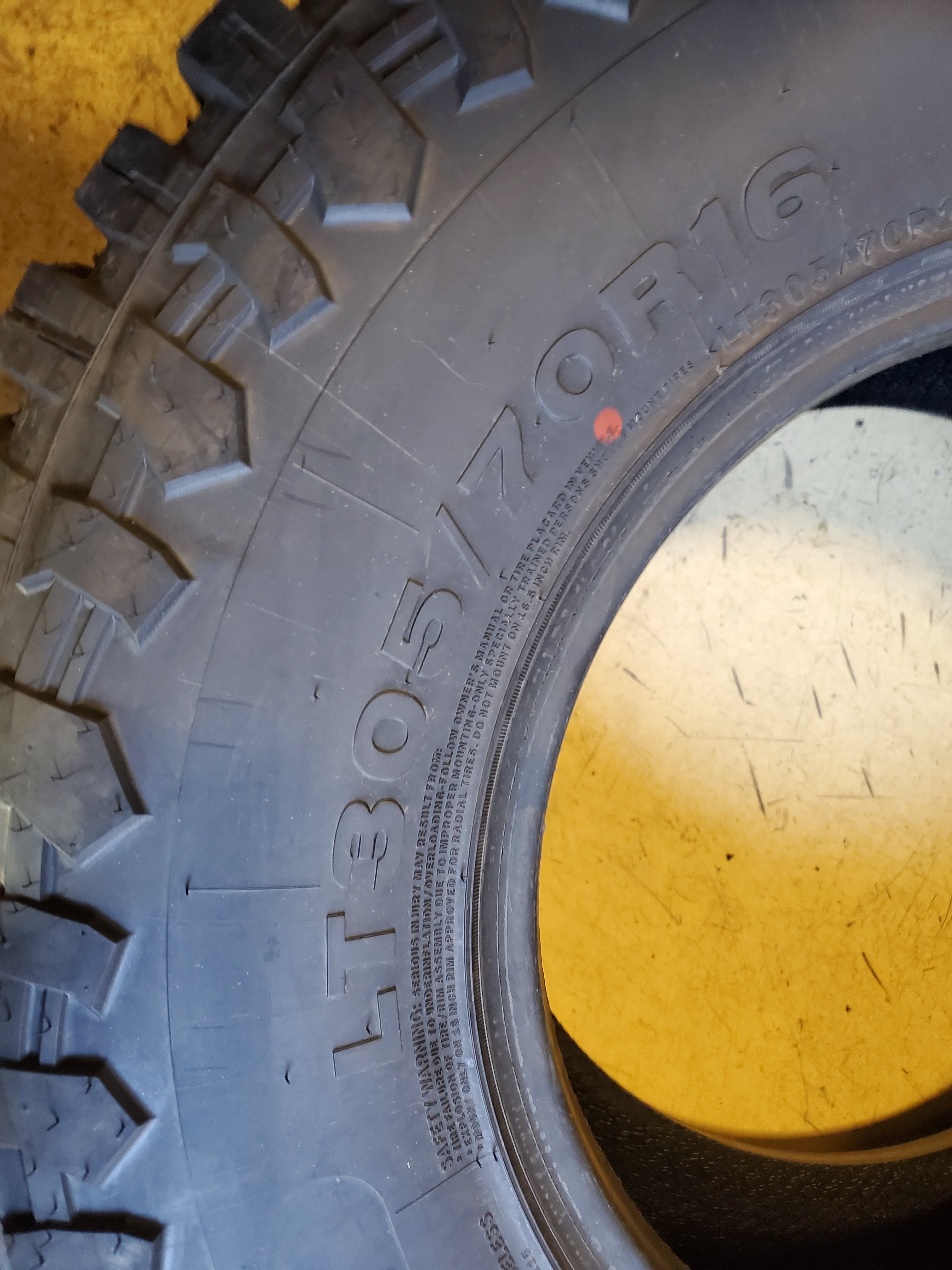 ROADONE CAVALRY M/T BSW LT 305 70 16 124/121Q 10PLY MUD TIRE RL1262