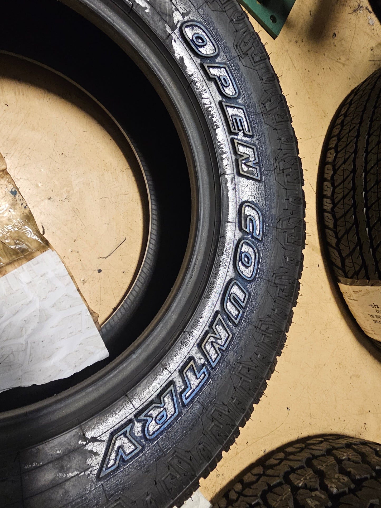 2 NOS TOYO OPEN COUNTRY AT II RWL P 235 70 16 104T SL ALL TERRAIN TIRES 352280