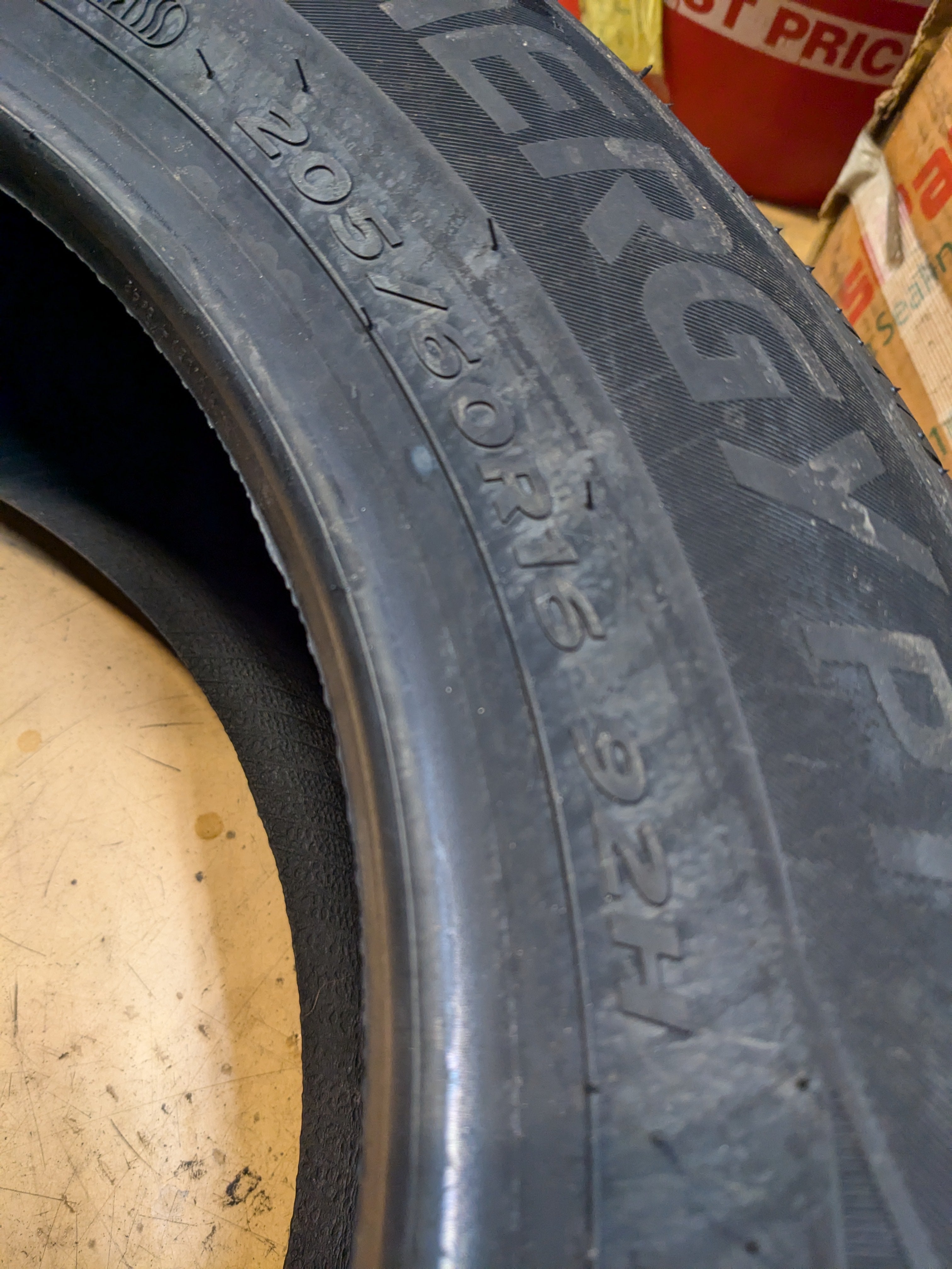 HANKOOK KINERGY PT P 205 60 16 92H SL ALL SEASON TIRE 1021398