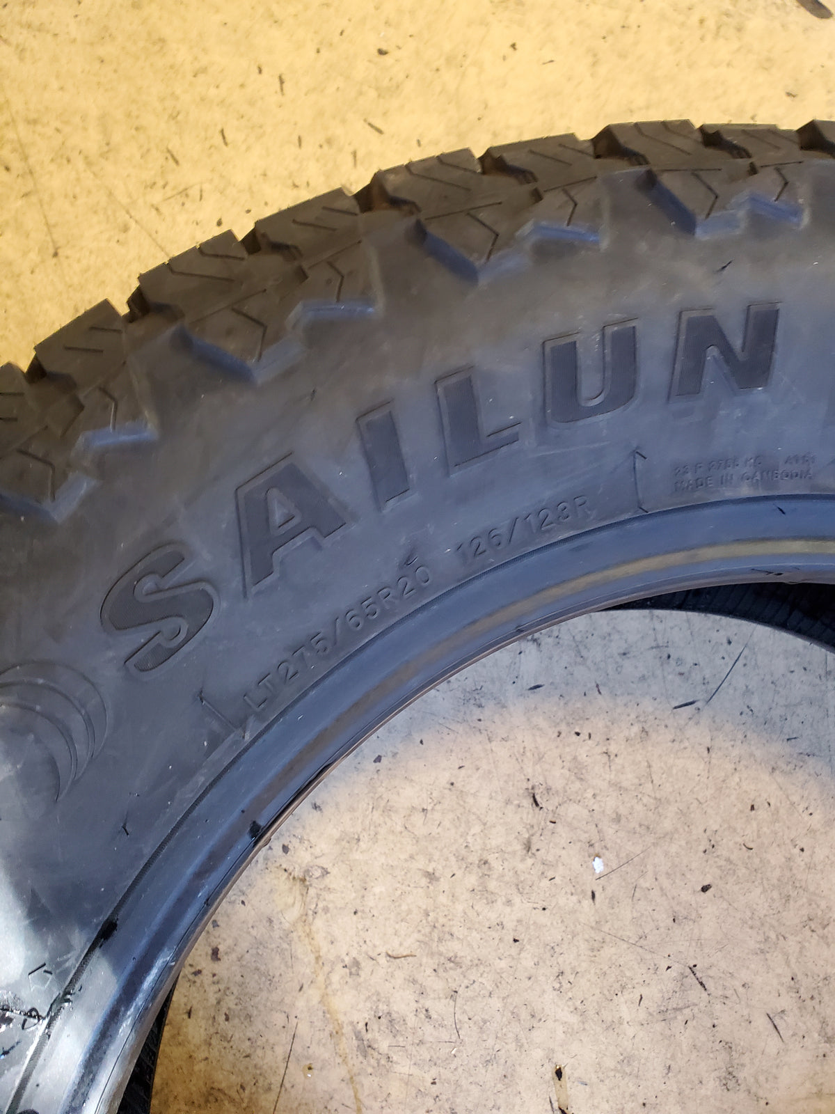 2 SAILUN TERRAMAX AT 2 BSW LT 275 65 20 126/123R 10PLY ALL TERRAIN TIRE 1600636