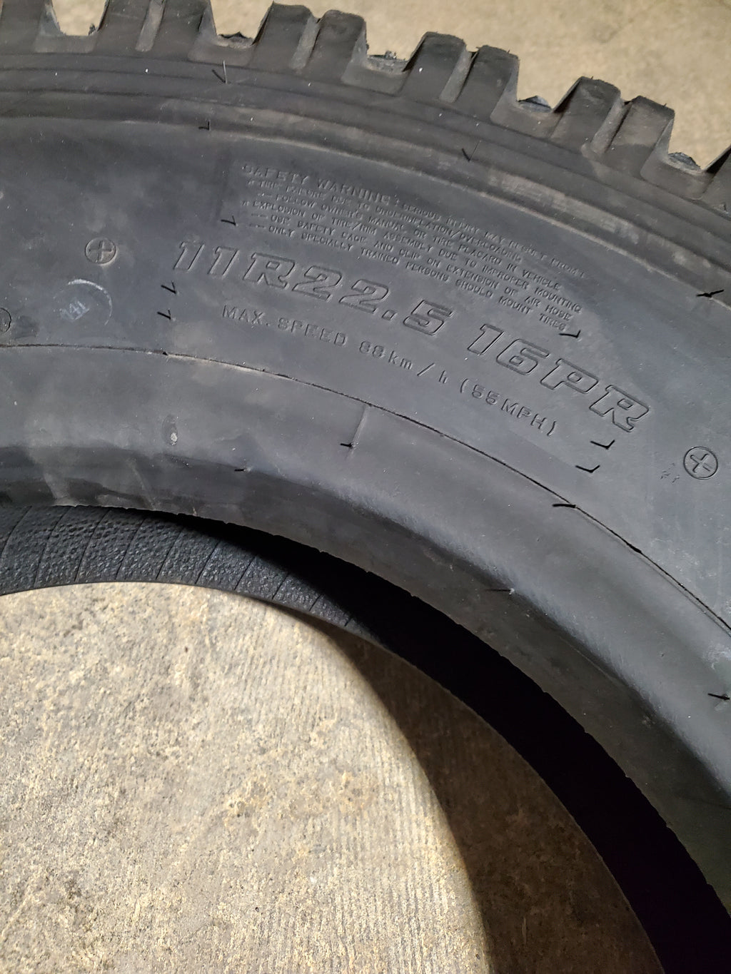 FIRESTONE T831 RADIAL BSW LT 11 22.5 146G 16PLY DRIVE TIRE 281557