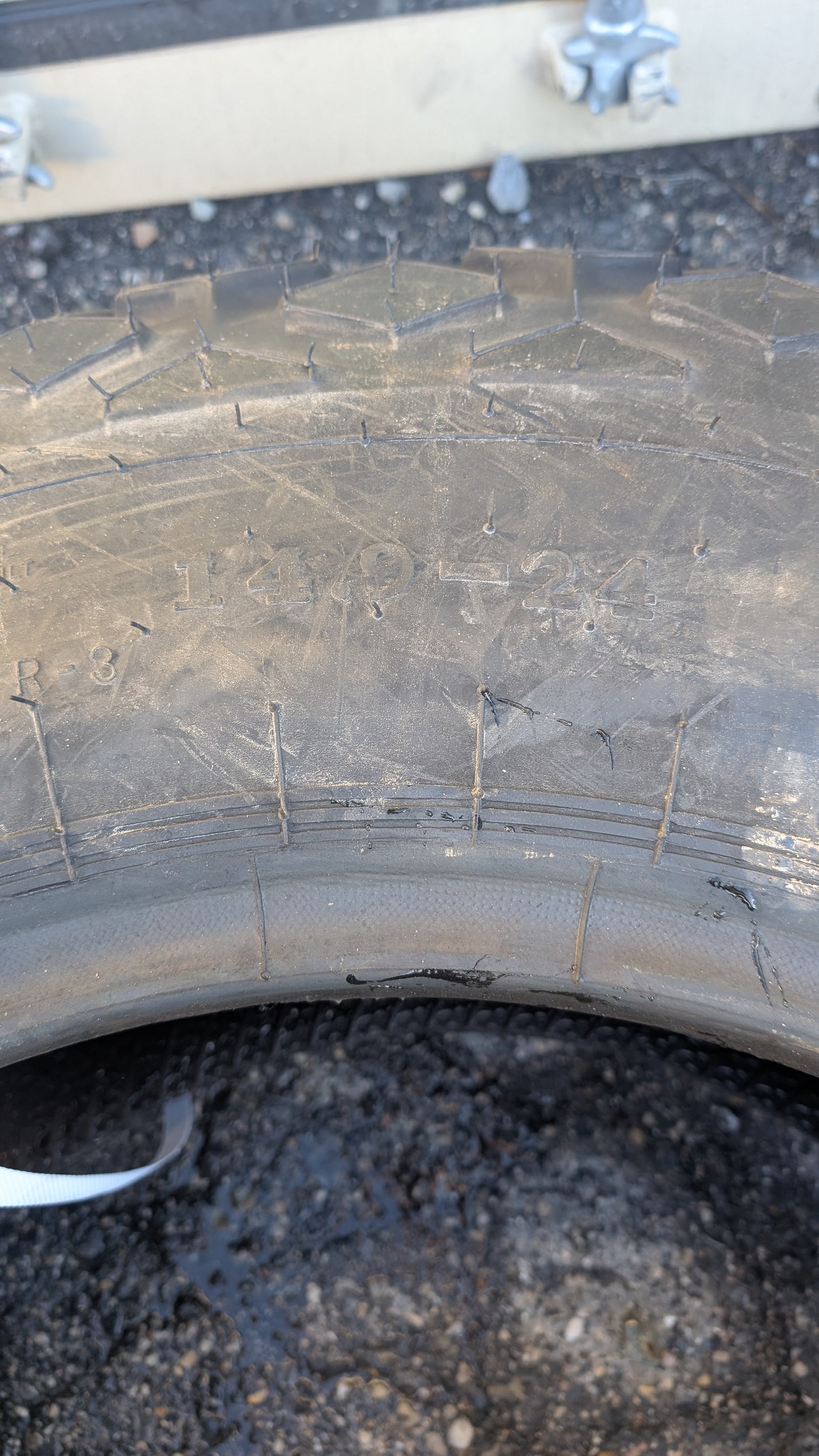 ALLIANCE NDTRACTOR 128A8 BSW 14.9 24 8PLY FARM TIRE 32903353