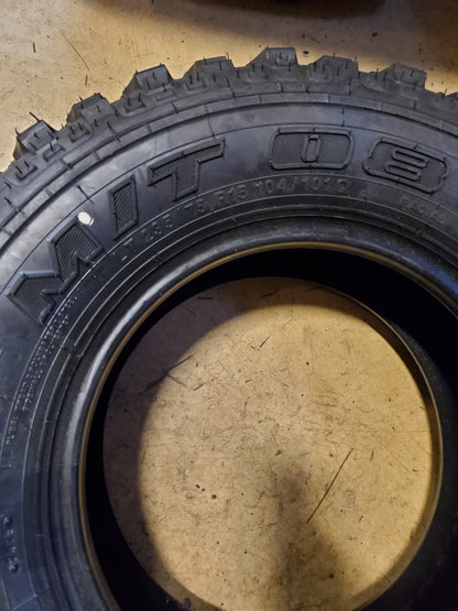 FORCEUM M/T08 BSW LT 235 75 15 104/101Q 6PLY MUD TIRE 5M143