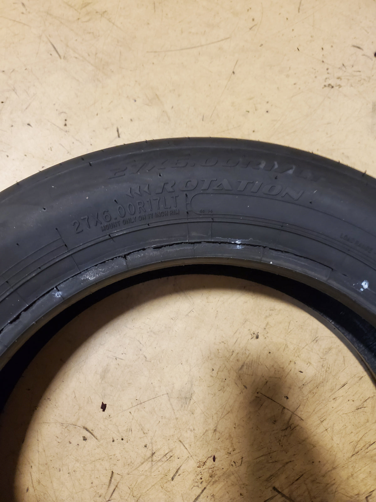 MICKEY THOMPSON ET STREET FRONT BSW LT 27 6 17 TIRE 6723871