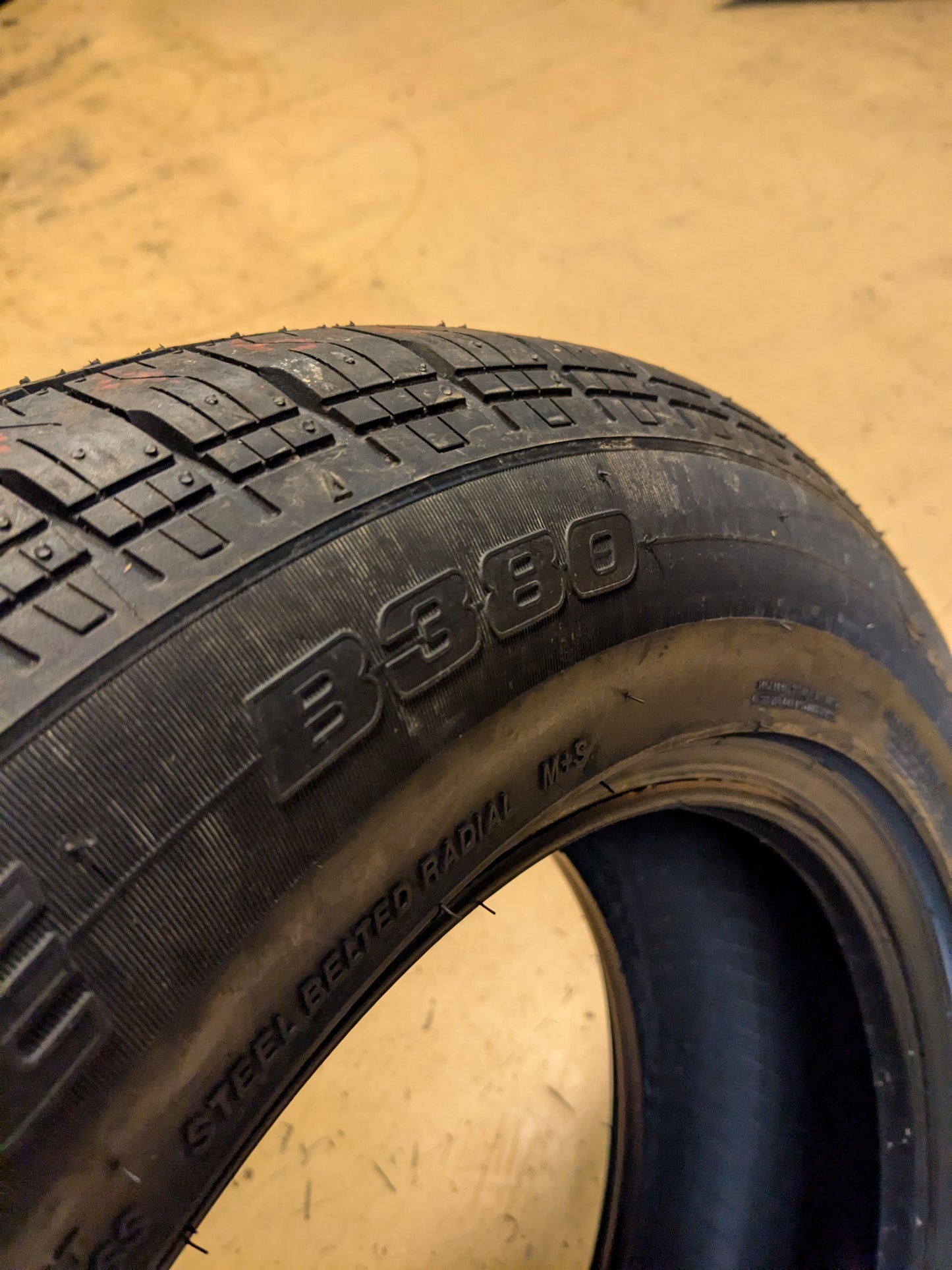 BRIDGESTONE B380 RFT P 225 60 17 98T SL ALL SEASON RUNFLAT TIRE 001522
