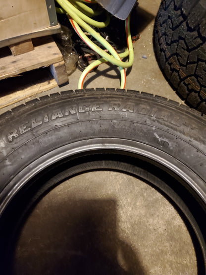CARLSTAR RELIANCE RADIAL ST BSW ST 205 75 15 8PLY TRAILER TIRE 6H09596