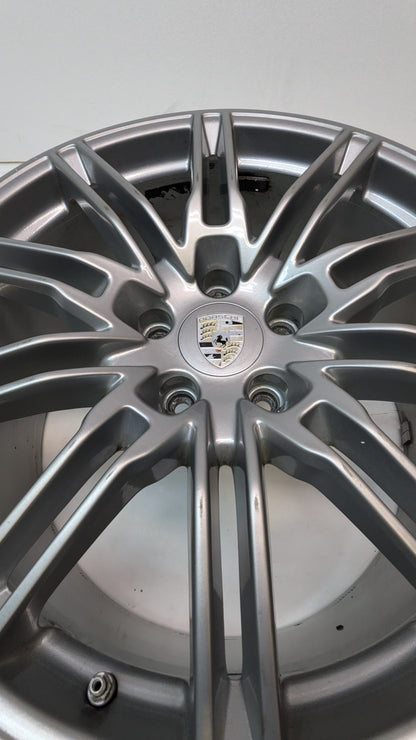 4 USED GENUINE PORSCHE CAYENNE 21X10 ET 60 5LUG SILVER WHEELS 7P5.601.025.H