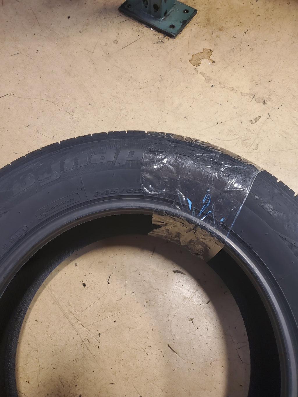 HANKOOK DYNAPRO HP2 (RA33)  BSW P 245 65 17 111H SL PERFORMANCE TIRE 1014585