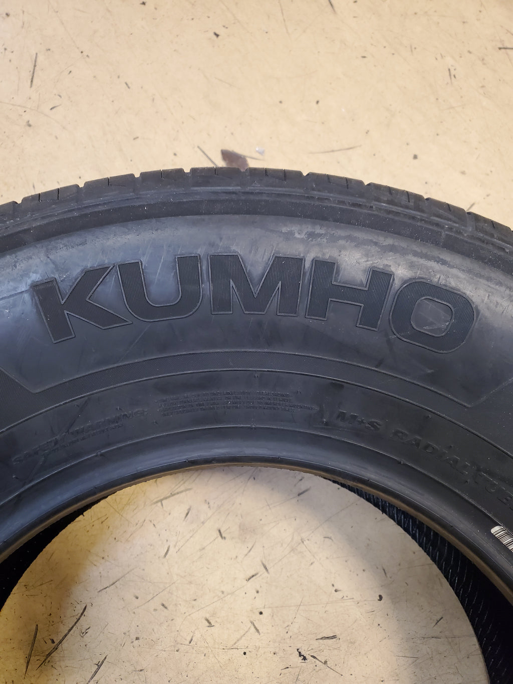 4 KUMHO CRUGEN HP27 BSW P 265 70 16 112H ALL SEASON TIRE 2346343