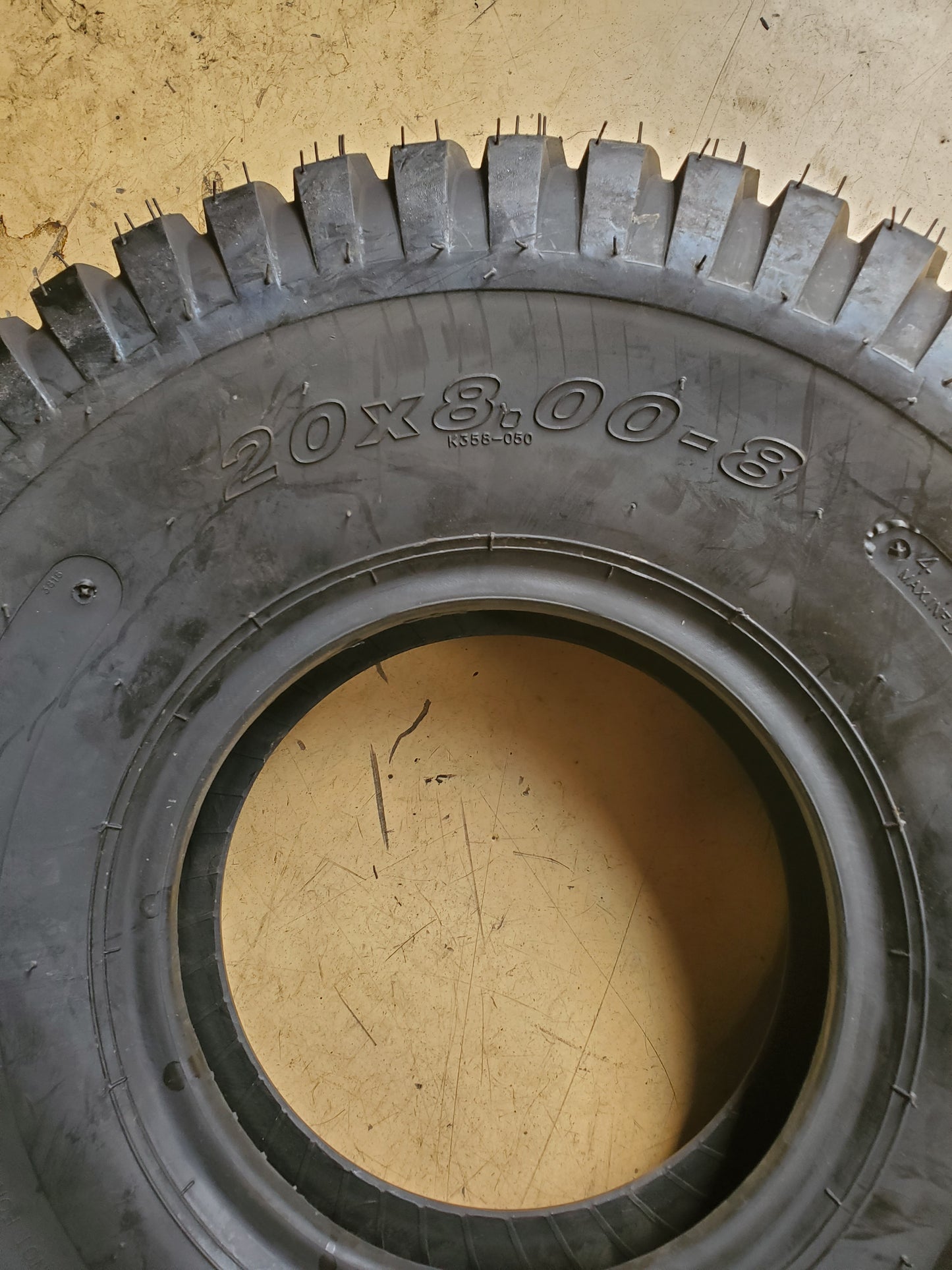 MASSFX BSW 20 8 8 4PLY LAWN TIRE MO2088