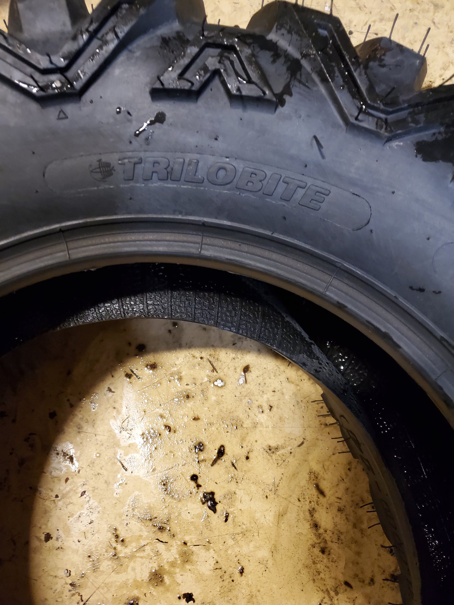 NOS TUSK TRILOBITE HD BSW 27 11 14 78J 8PLY ATV/UTV TIRE 1722180006