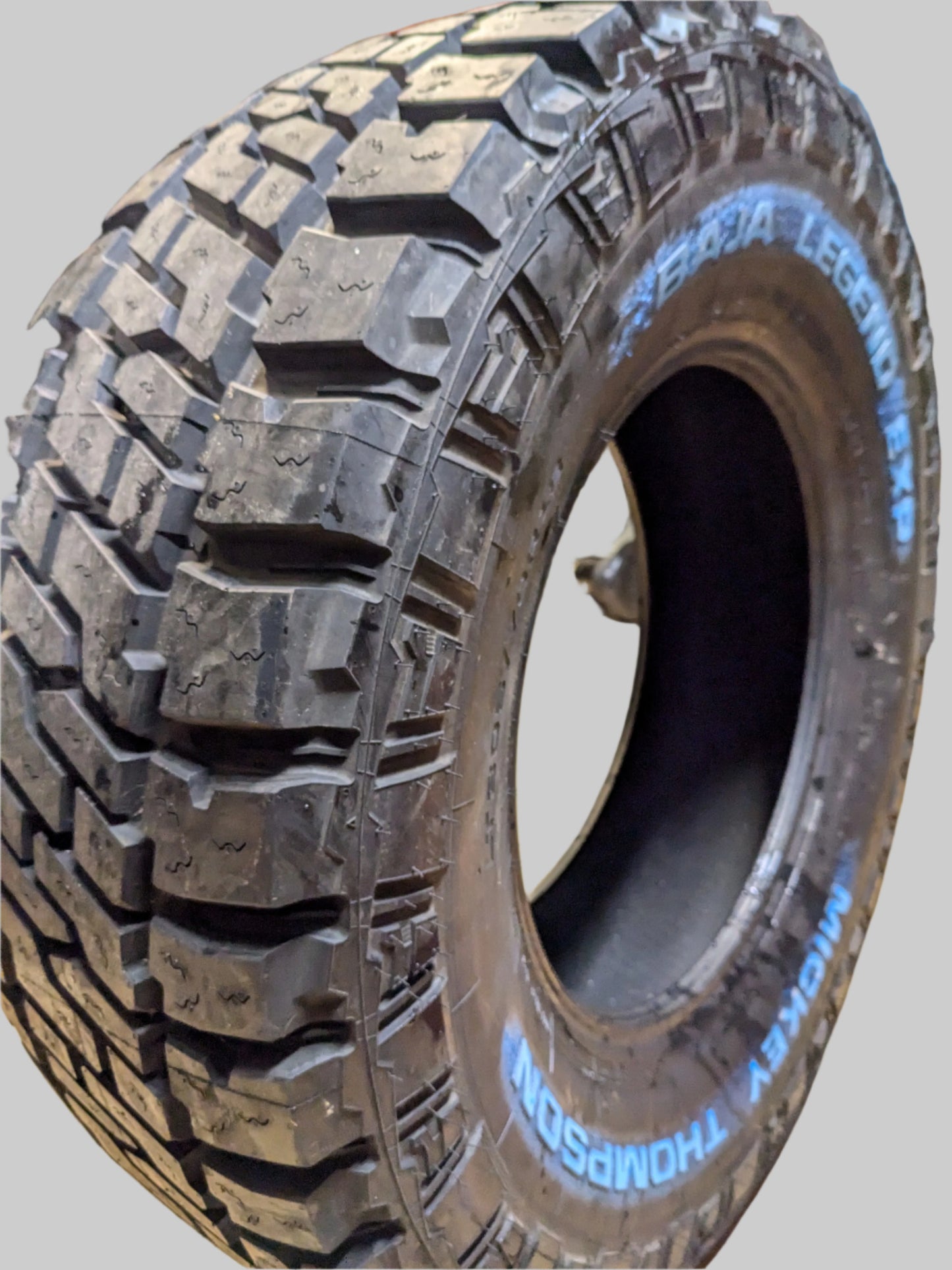 MICKEY THOMPSON BAJA LEGEND EXP RWL LT 305 70 18 126/123Q LRE 10PLY ALL TERRAIN TIRE 331083003