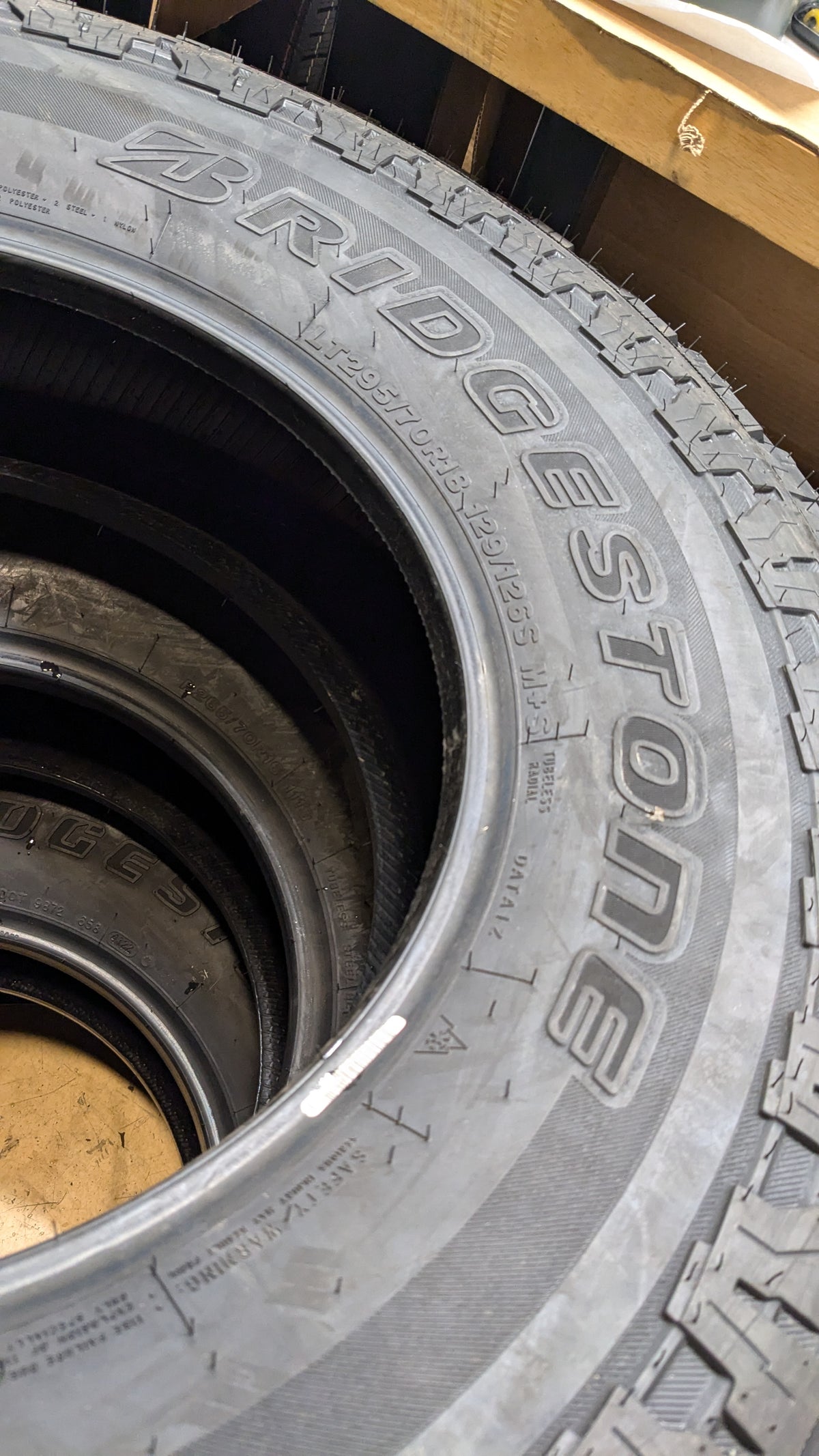 BRIDGESTONE DUELER A/T ASCENT BSW LT 295 70 18 129/126S 10PLY 009692