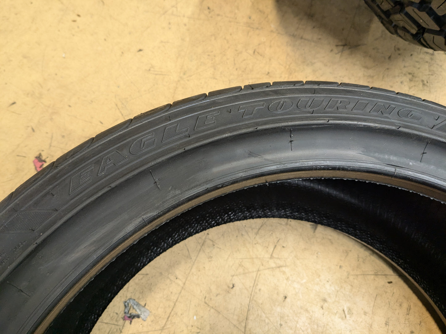 2 GOODYEAR EAGLE TOURING BSW P 235 40 19 96V ALL SEASON TIRE 102918387