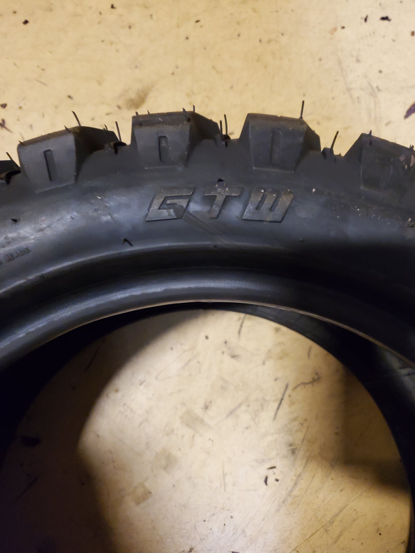 GTW NOMAD BSW 23 10 14 71J 4PLY GOLF TIRE 20064