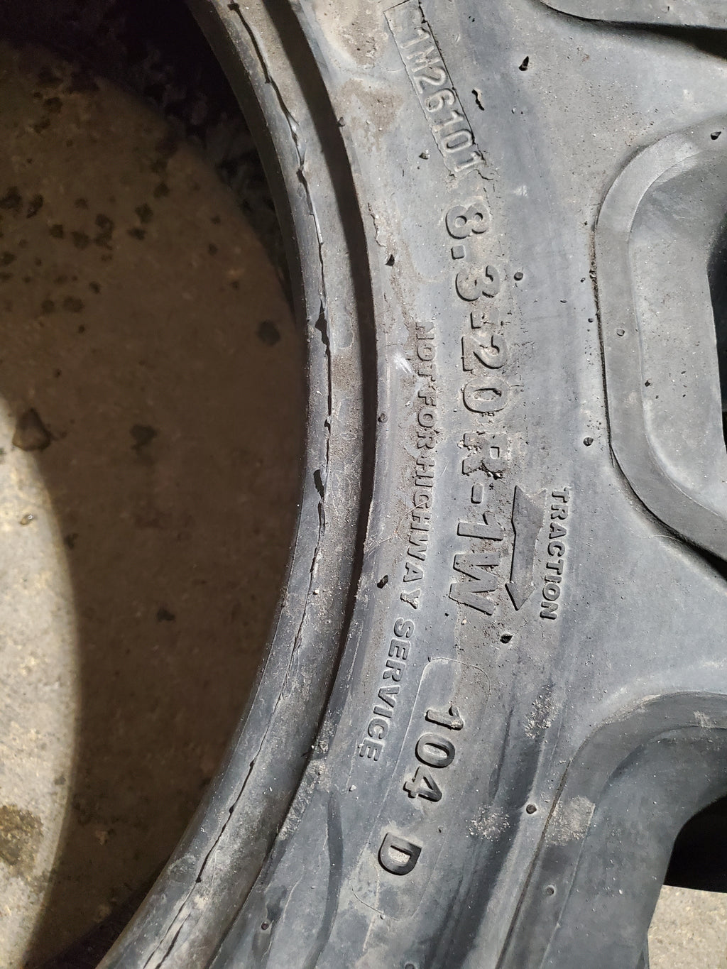 ARMSTRONG BIGFOOT BSW  8.3 20 6PLY TRACTOR TIRE A83206
